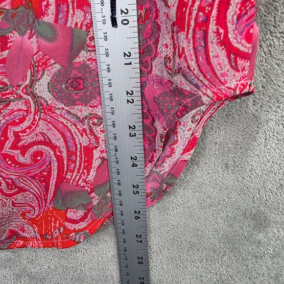 Womens CAbi Jubilee Hot Pink Paisley Print Sleeveless Blouse Zipper Back Size XS - Picture 8 of 9